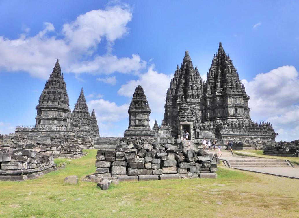 Wie besuchst du Borobudur und Prambanan ohne die Massen? overview