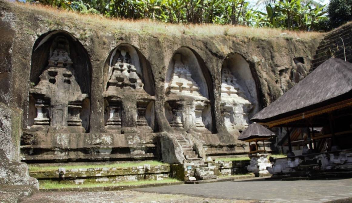 Wie besuchst du Borobudur und Prambanan ohne die Massen? details