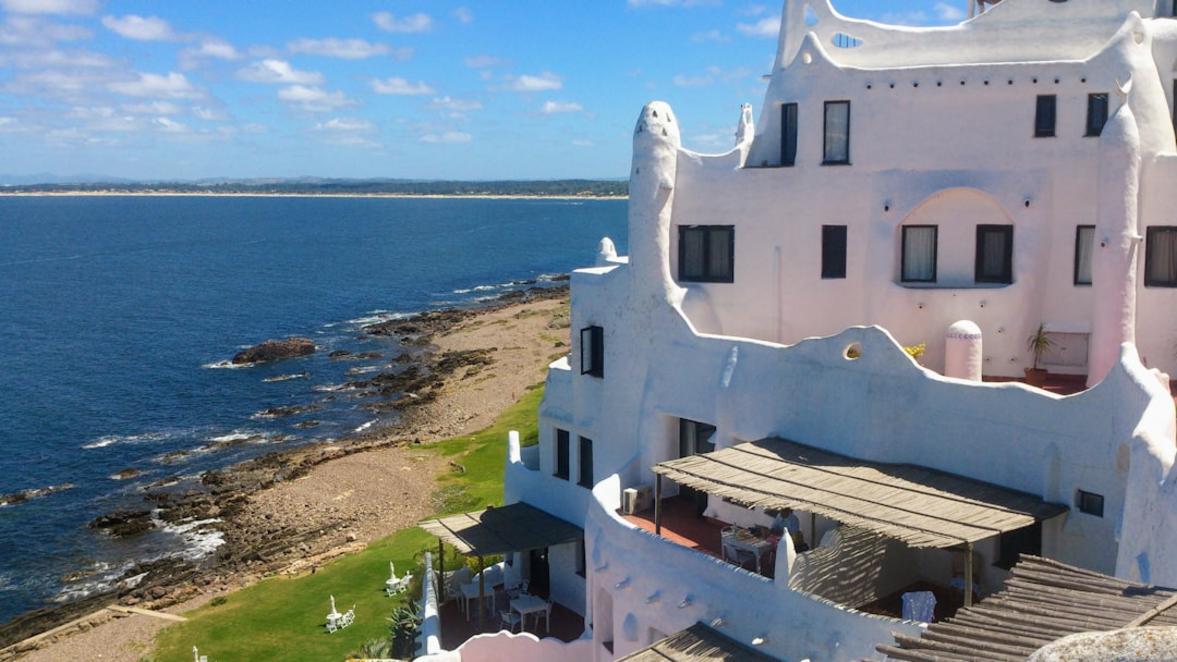 Top 9 Sehenswürdigkeiten in Punta del Este – La Mano & Casapueblo 24 Punta del Este activity